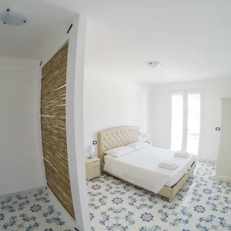 Gyaaim * Castro (Lecce)